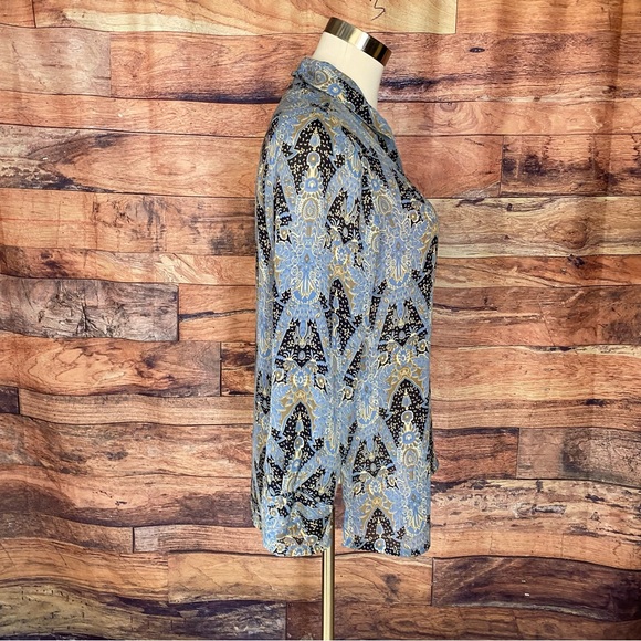 Studio C Plus Button Down Shirt - Picture 3 of 10